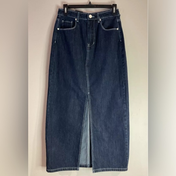 BLANKNYC Women’s Maxi Skirt Dark Wash Contrast Stitching Front Slit Sz 26 NWT - Picture 2 of 5